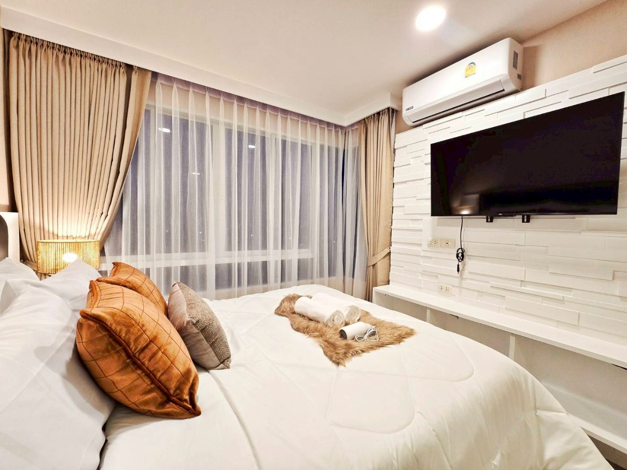 Plus Condo 1 WR-03259 6