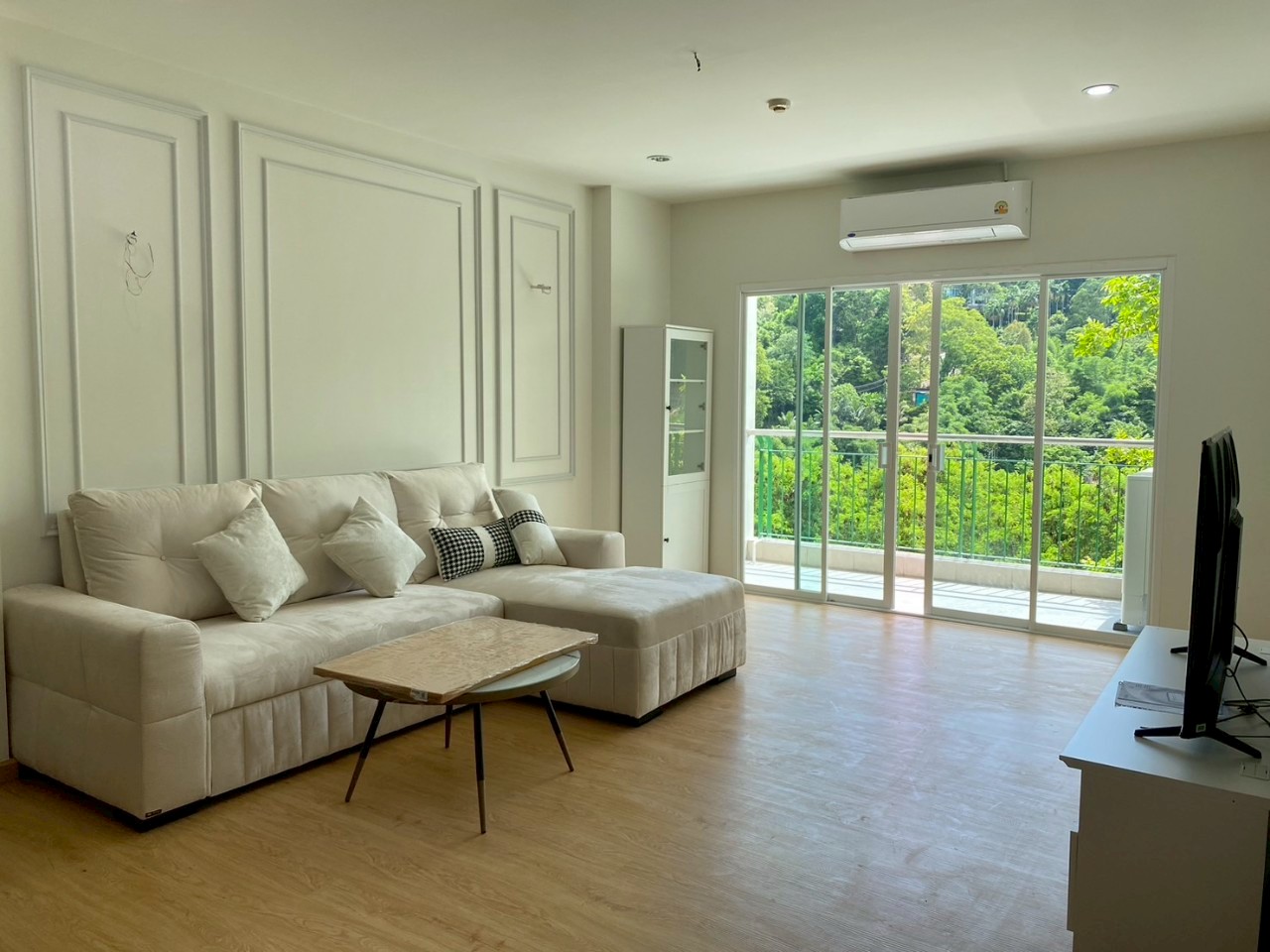 Phanason The Green Place Condominium WR-03049 2