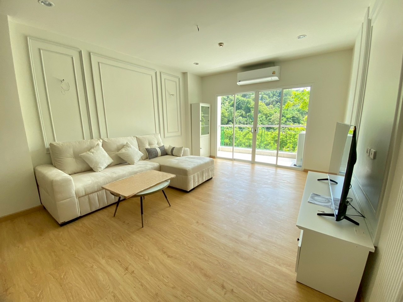 Phanason The Green Place Condominium WR-03049 8