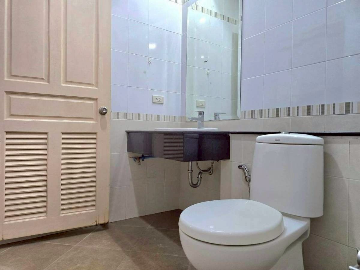 Phanason The Green Place Condominium WR-02849 11