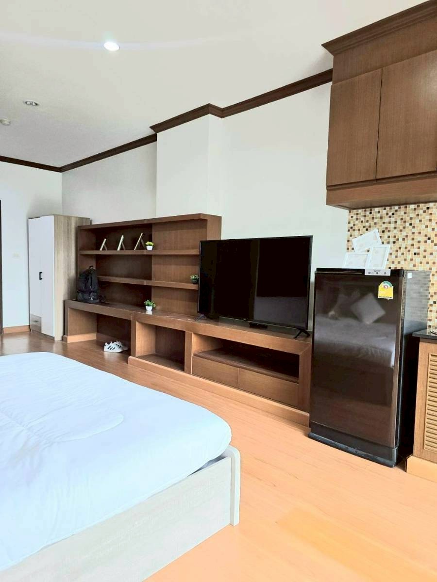 Phanason The Green Place Condominium WR-02849 3