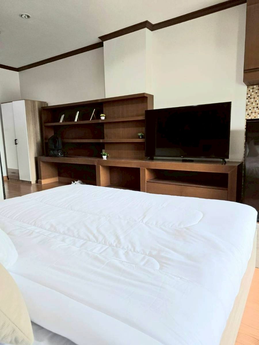 Phanason The Green Place Condominium WR-02849 7