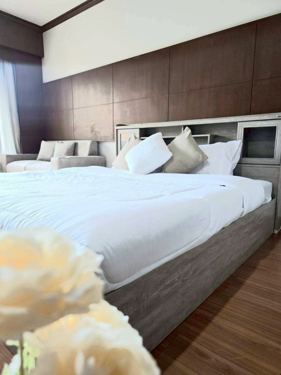 Phanason The Green Place Condominium WR-02849 9