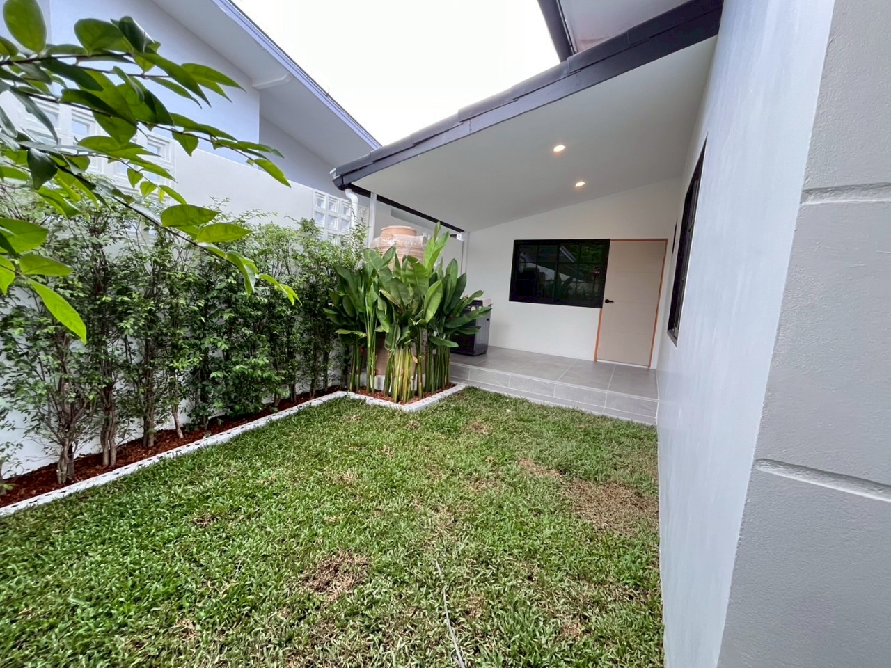 หมู่บ้านเคที การ์เด้นโฮม นาบอน WR-03277 11