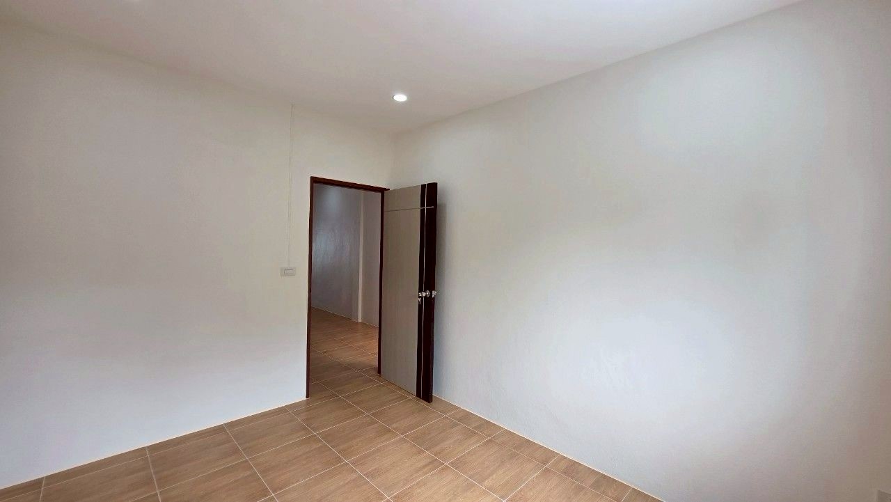 หมู่บ้านกะทู้ธานี WR-03281 7