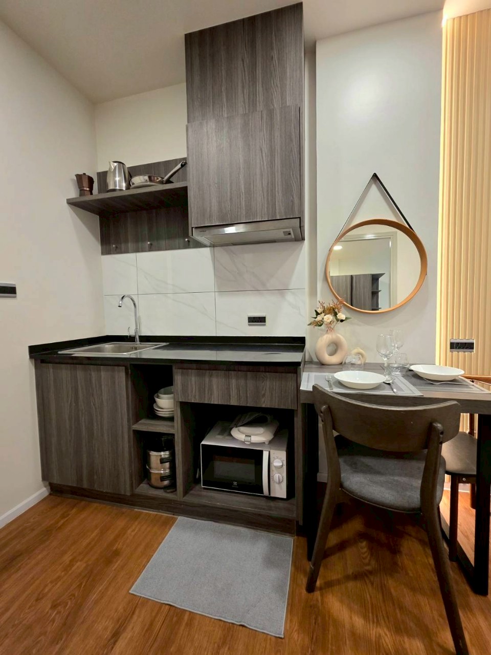 Space Condo WR-03285 10
