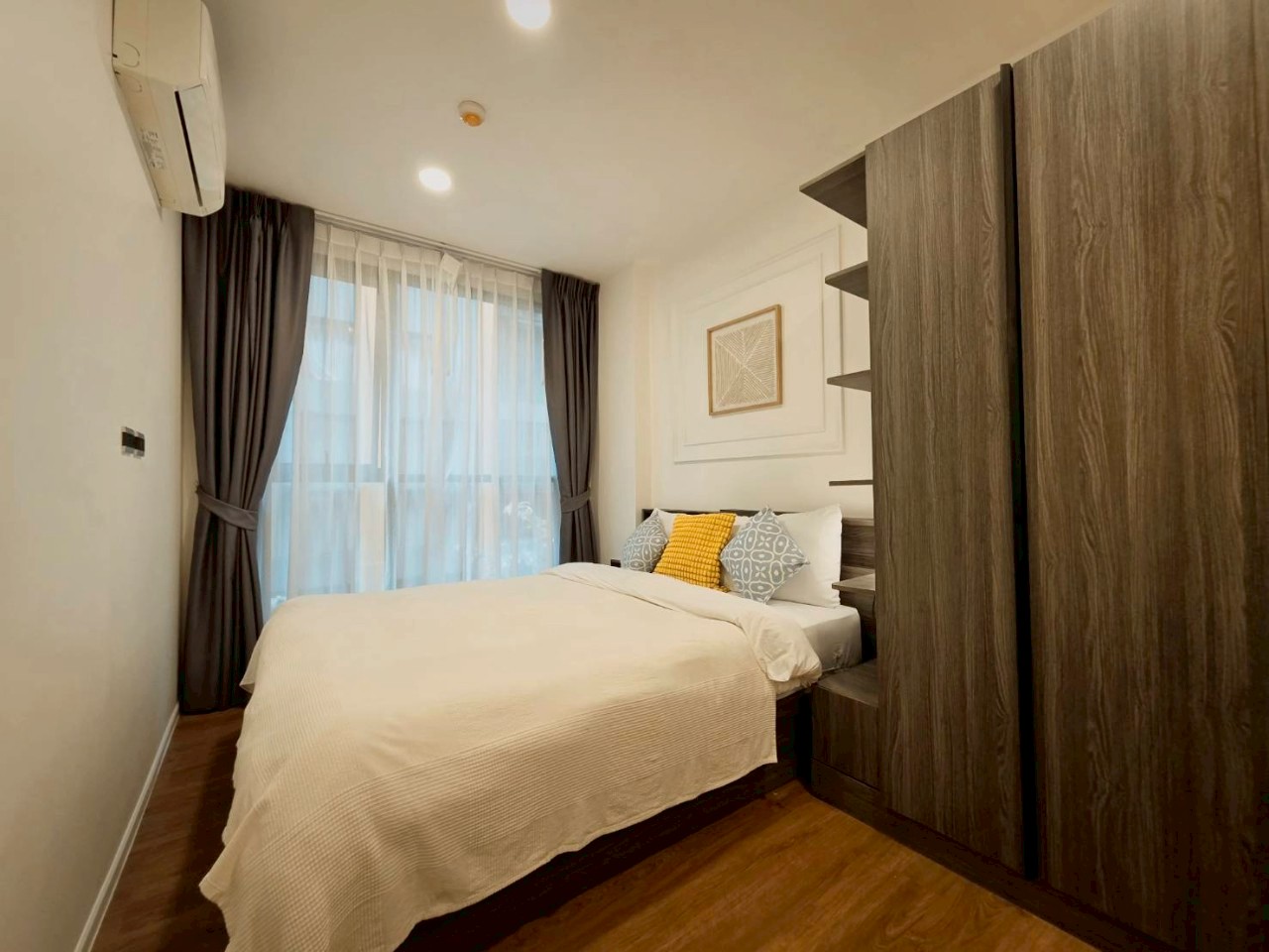Space Condo WR-03285 8