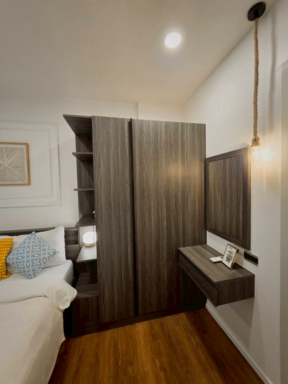 Space Condo WR-03285 9