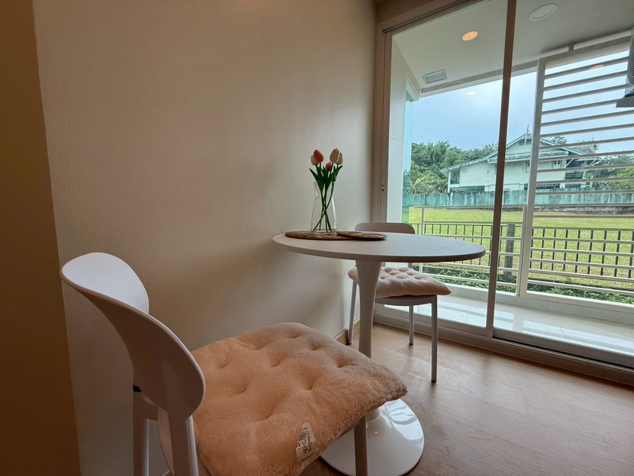 Plus 2 Condominium WR-03294 5