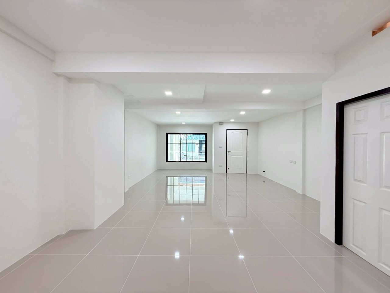 หมู่บ้านธินวุฒิ WR-03323 3