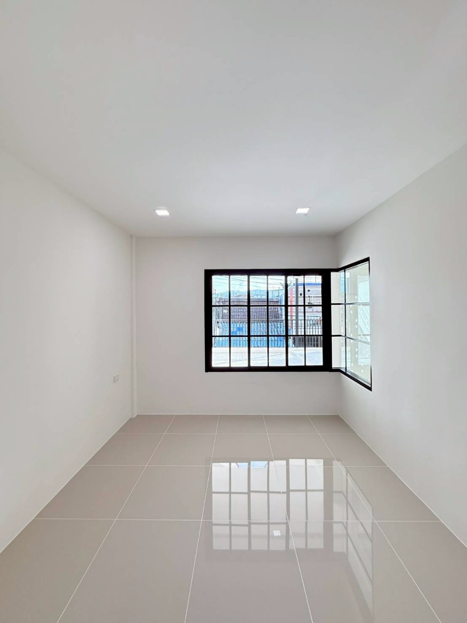 หมู่บ้านธินวุฒิ WR-03323 4