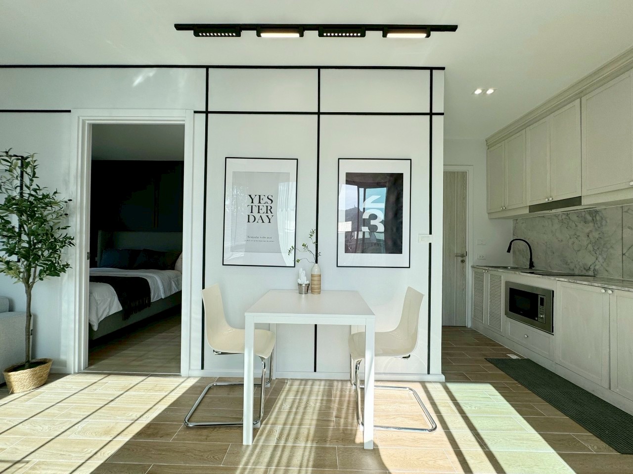 DLUX Condominium WR-03327 9
