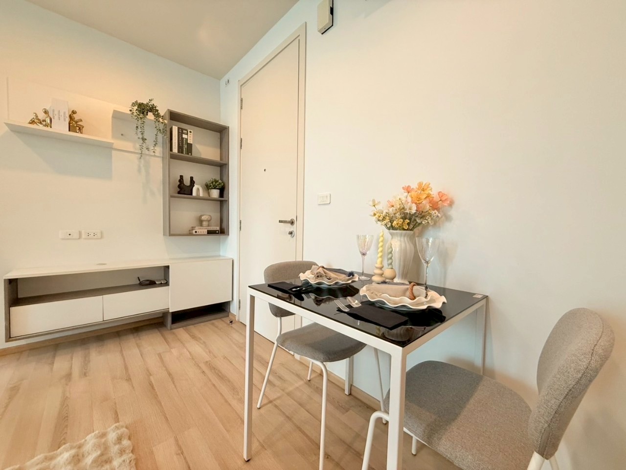 The Base Downtown WR-03149 6