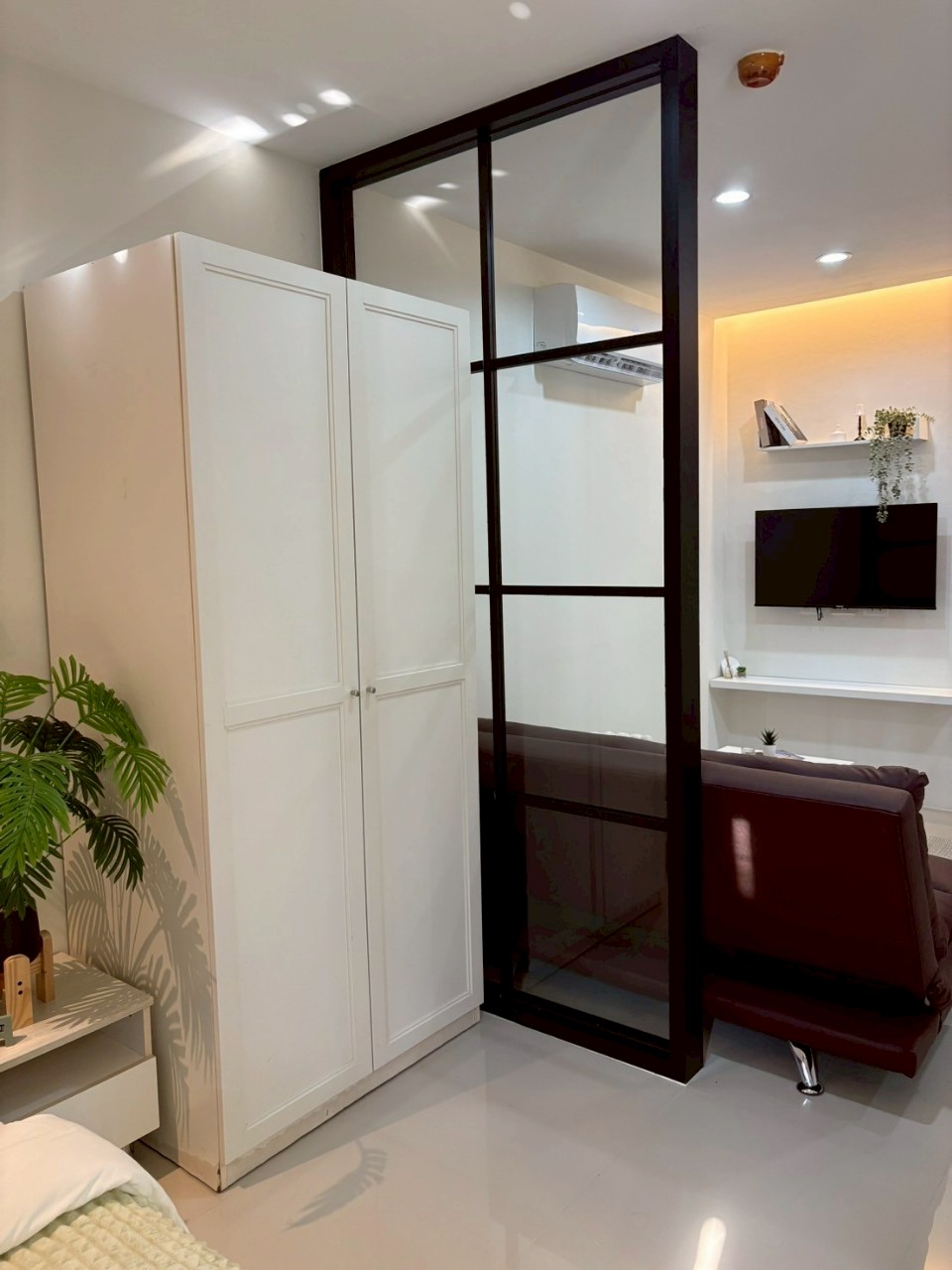 Space Condo WR-03340 7