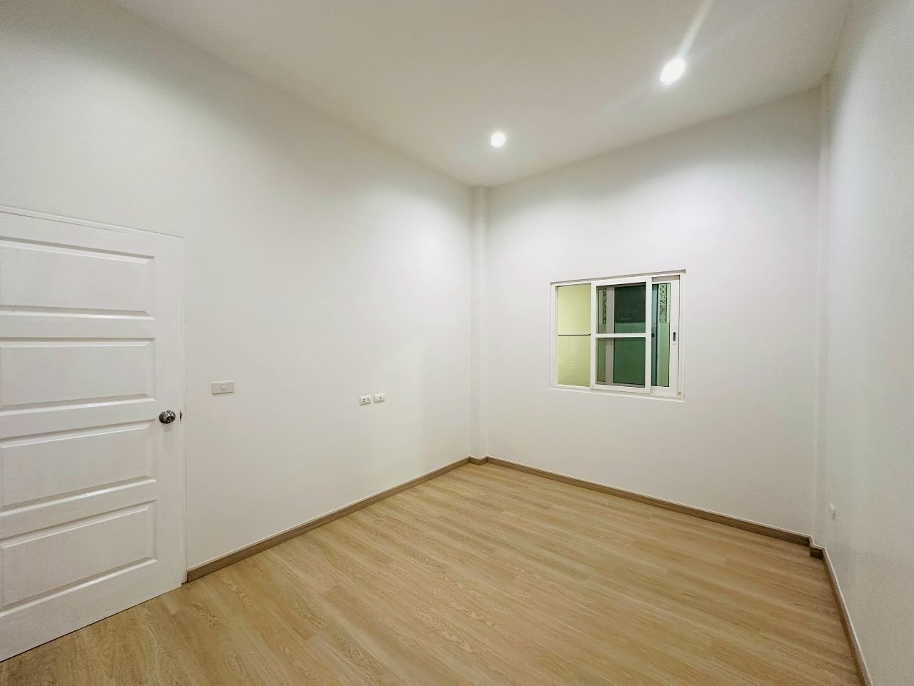 หมู่บ้านเดอะริชนากก WR-03349 6