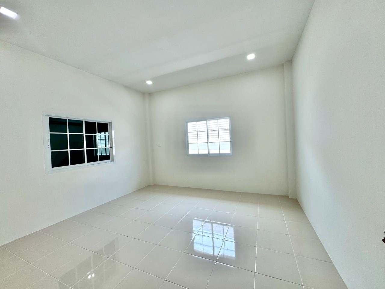 หมู่บ้านเจ้าฟ้ากาเด้นโฮม นาบอน WR-03354 9