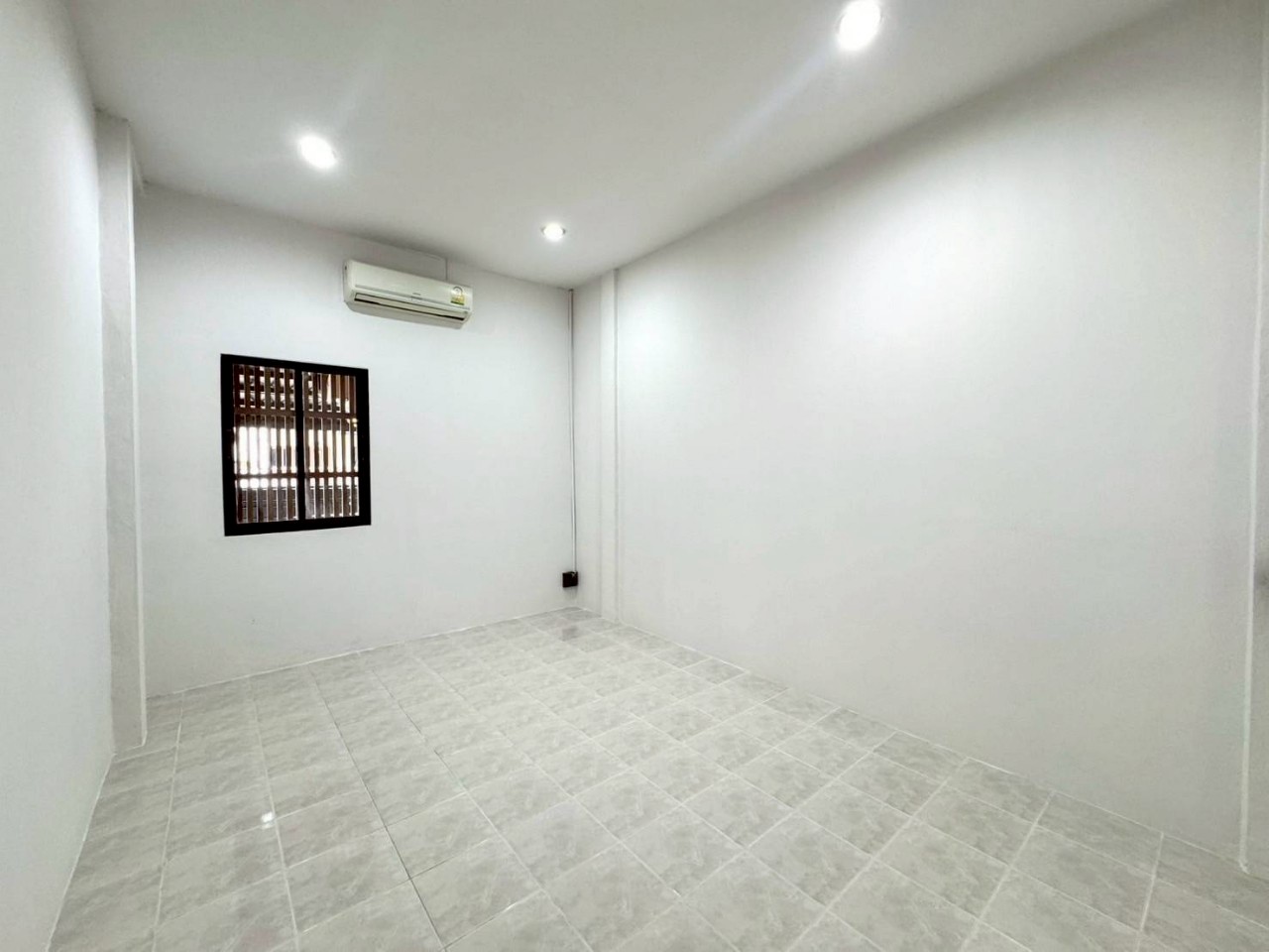 หมู่บ้านศรีสุชาติ 3 WR-03359 8