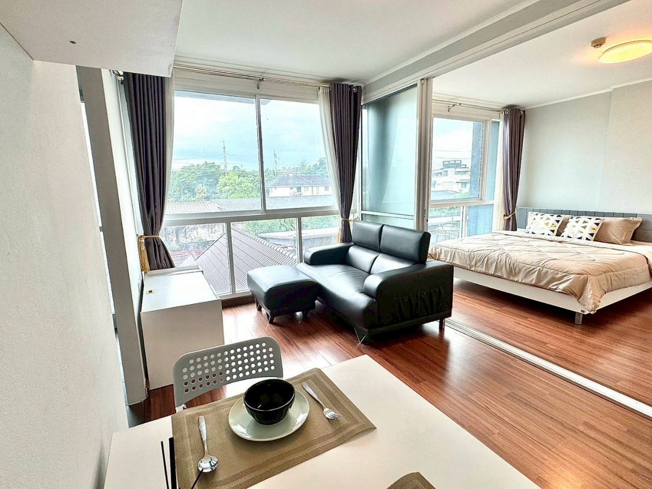 The Wide Condo WR-03364 4