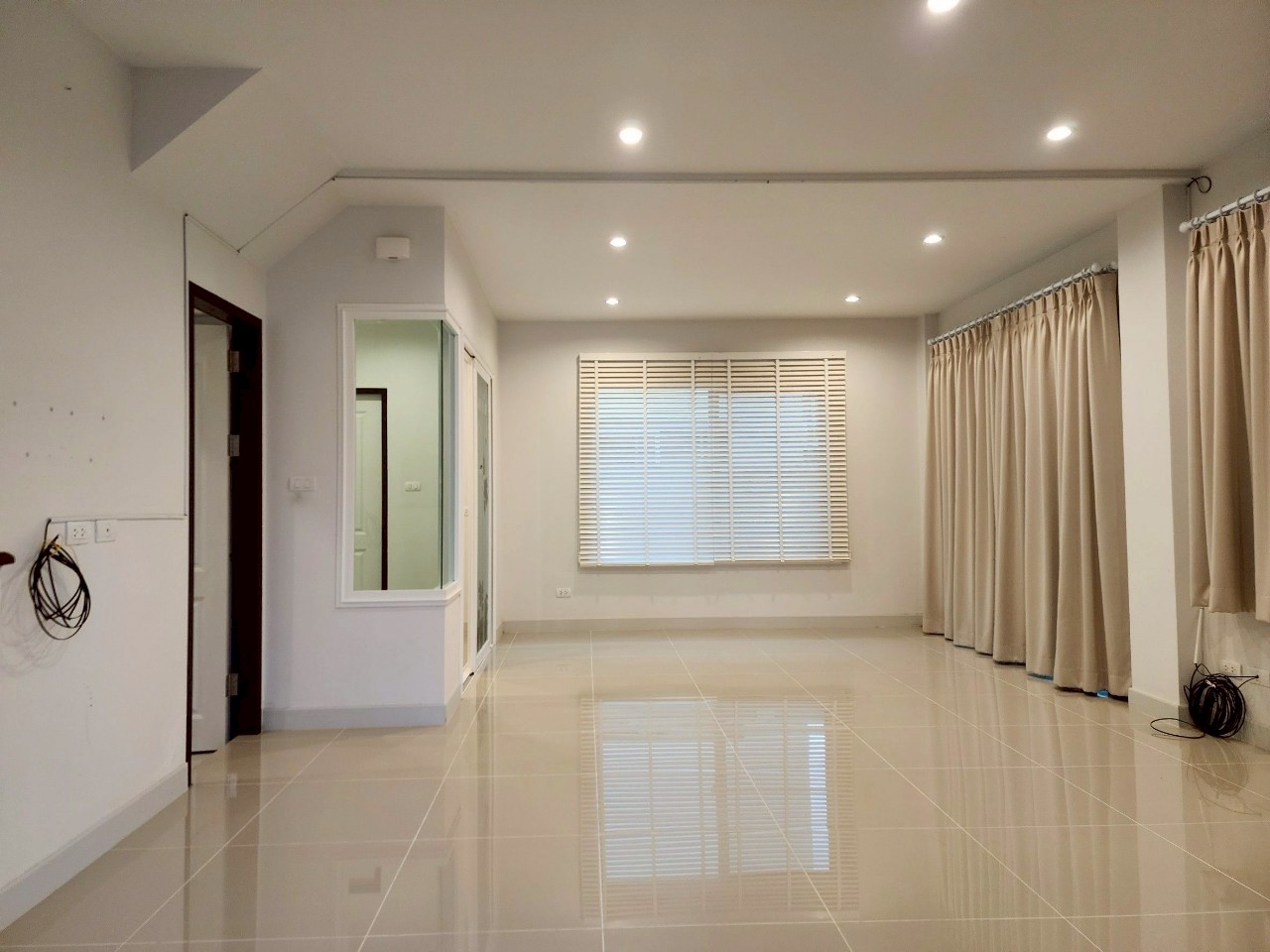หมู่บ้านศุภาลัย เบลล่า เกาะแก้ว WR-03367 2