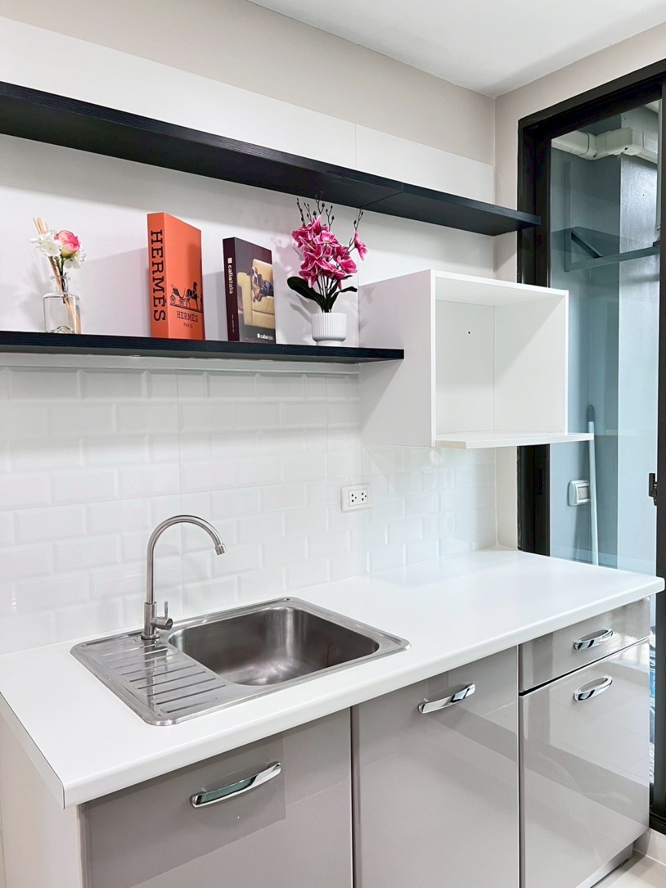 Connext Condo WR-03369 8