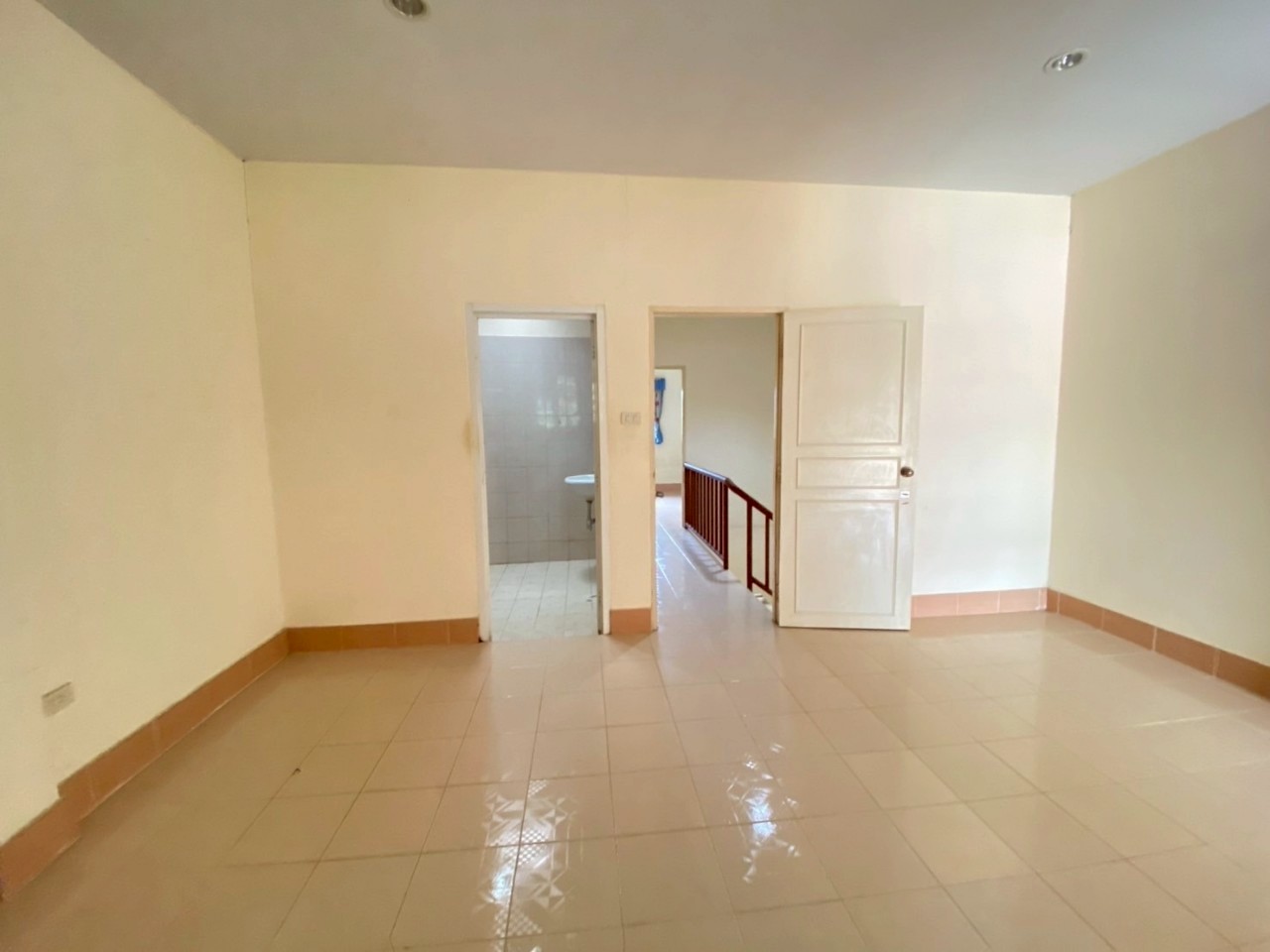 ทาวน์โฮม 2 ชั้น โซนในเมือง WR-03396 10