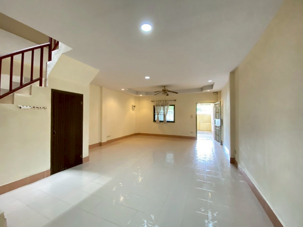 ทาวน์โฮม 2 ชั้น โซนในเมือง WR-03396 5