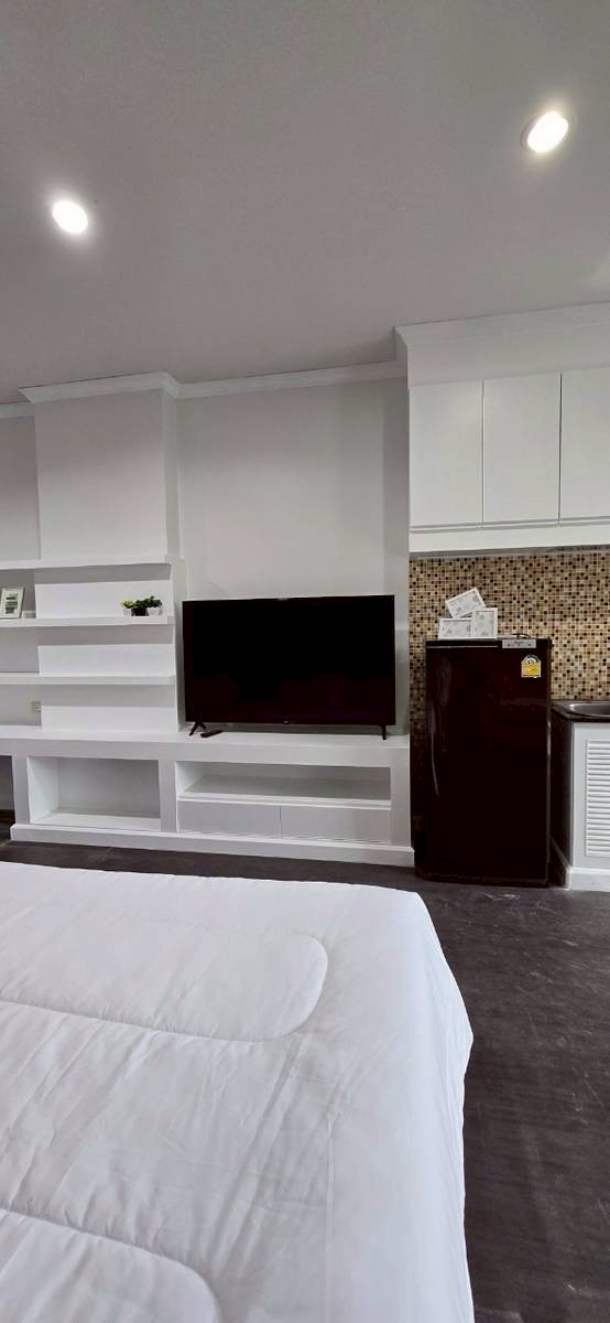 Phanason The Green Place Condominium WR-03418 3