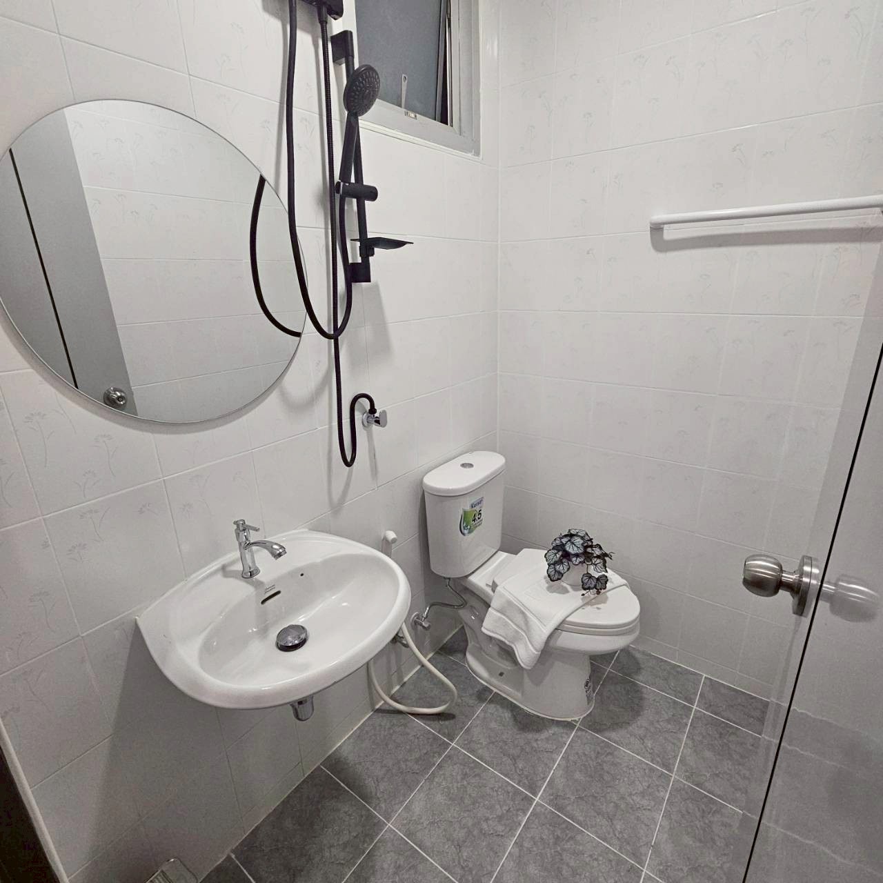 Good Condominium WR-03443 12