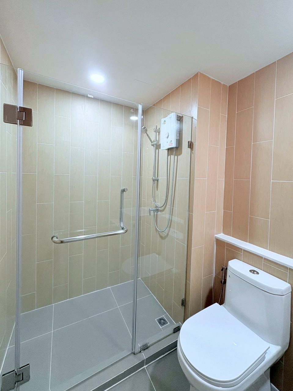 Centrio Condominium WR-03466 9