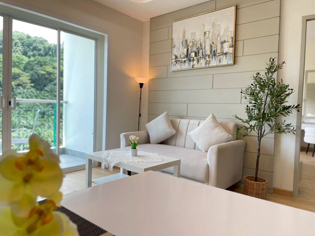 Phanason The Green Place Condominium WR-03468 2