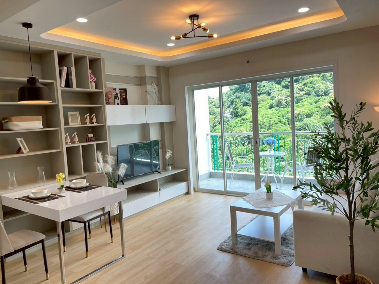 Phanason The Green Place Condominium WR-03468 3