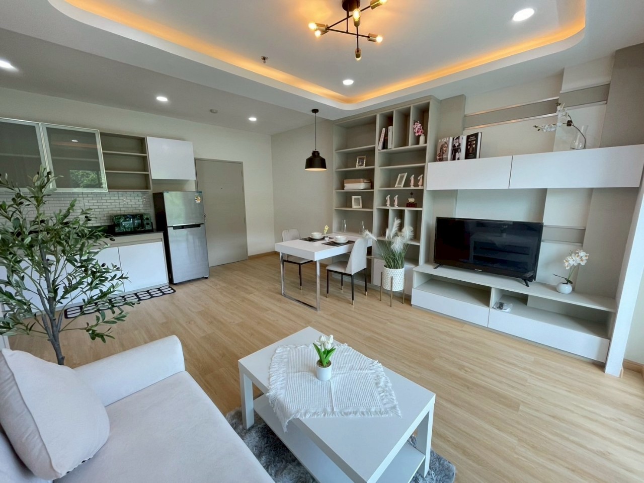 Phanason The Green Place Condominium WR-03468 5