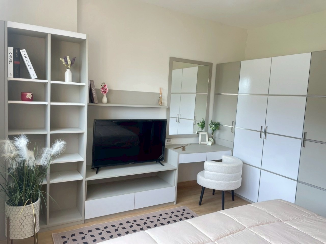 Phanason The Green Place Condominium WR-03468 7