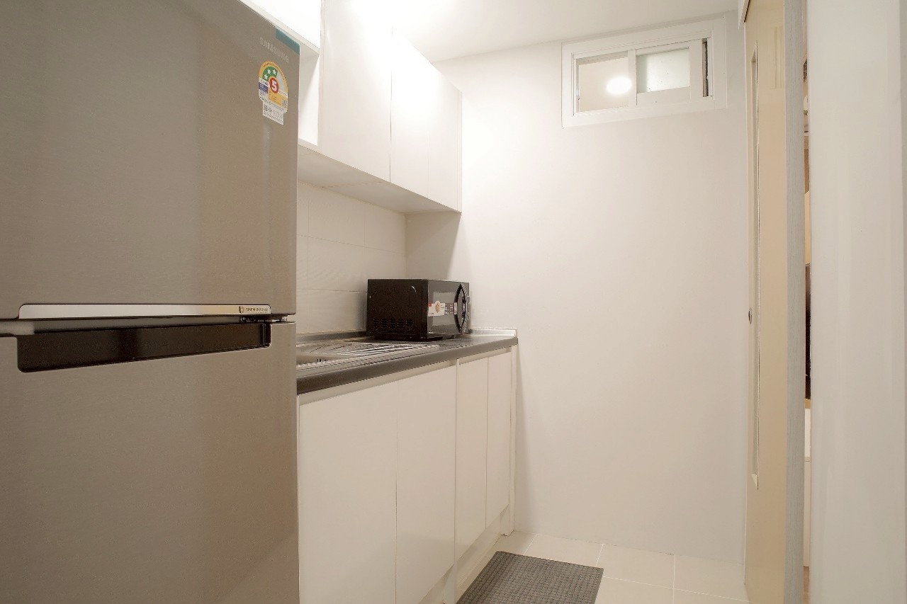 The Light Condo WR-03472 10
