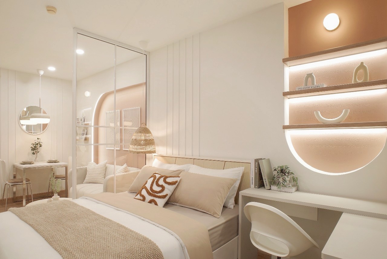 The Light Condo WR-03472 5