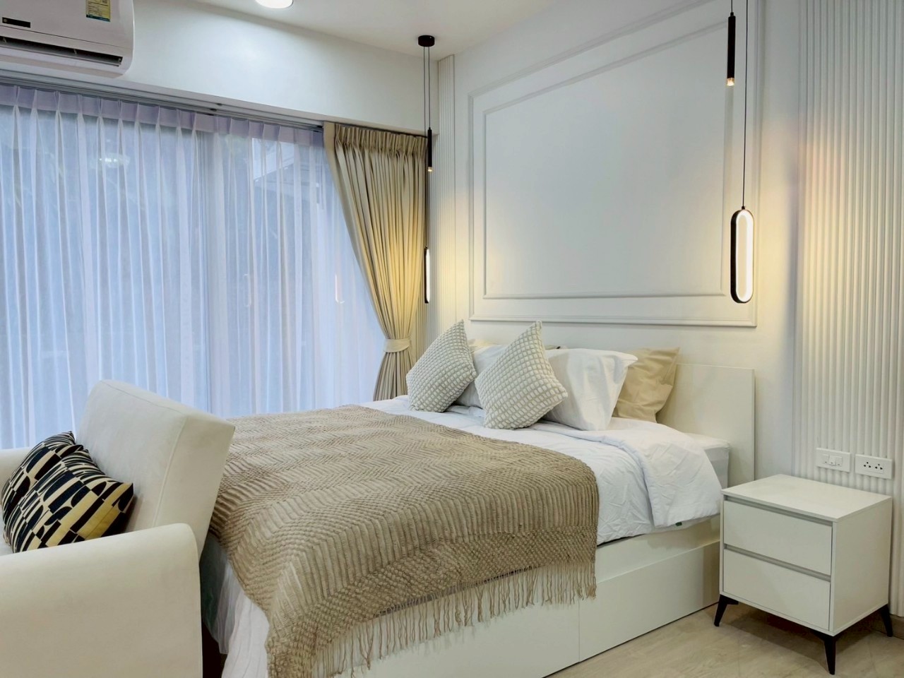 Chic Condominium WR-03478 2