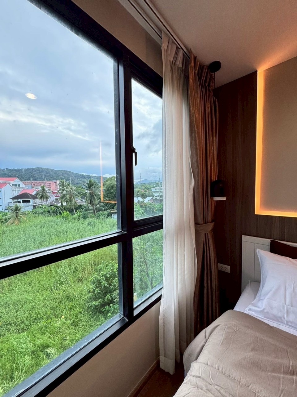 Centrio Condominium WR-03519 12
