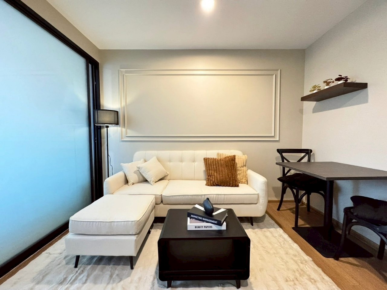 Centrio Condominium WR-03519 2