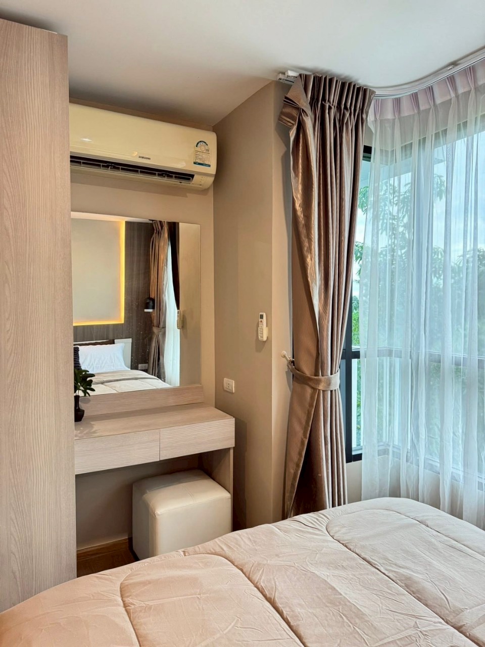 Centrio Condominium WR-03519 8