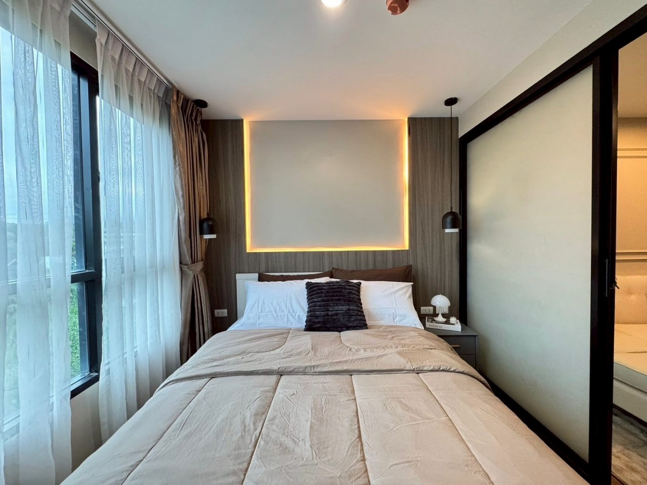 Centrio Condominium WR-03519 9