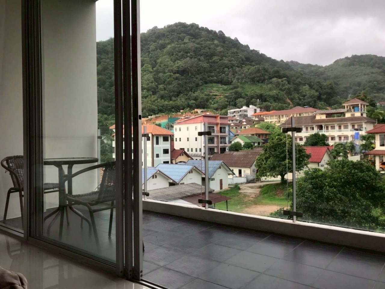 Chic Condominium WR-03544 11