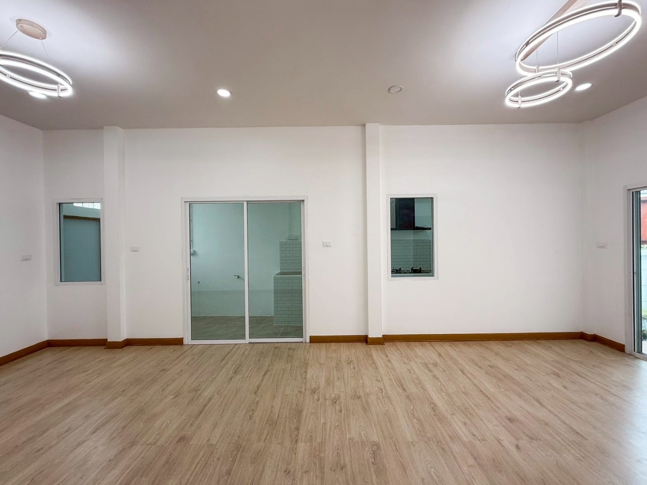 หมู่บ้านสมบูรณ์ทรัพย์ วิลเลจ WR-03490 6