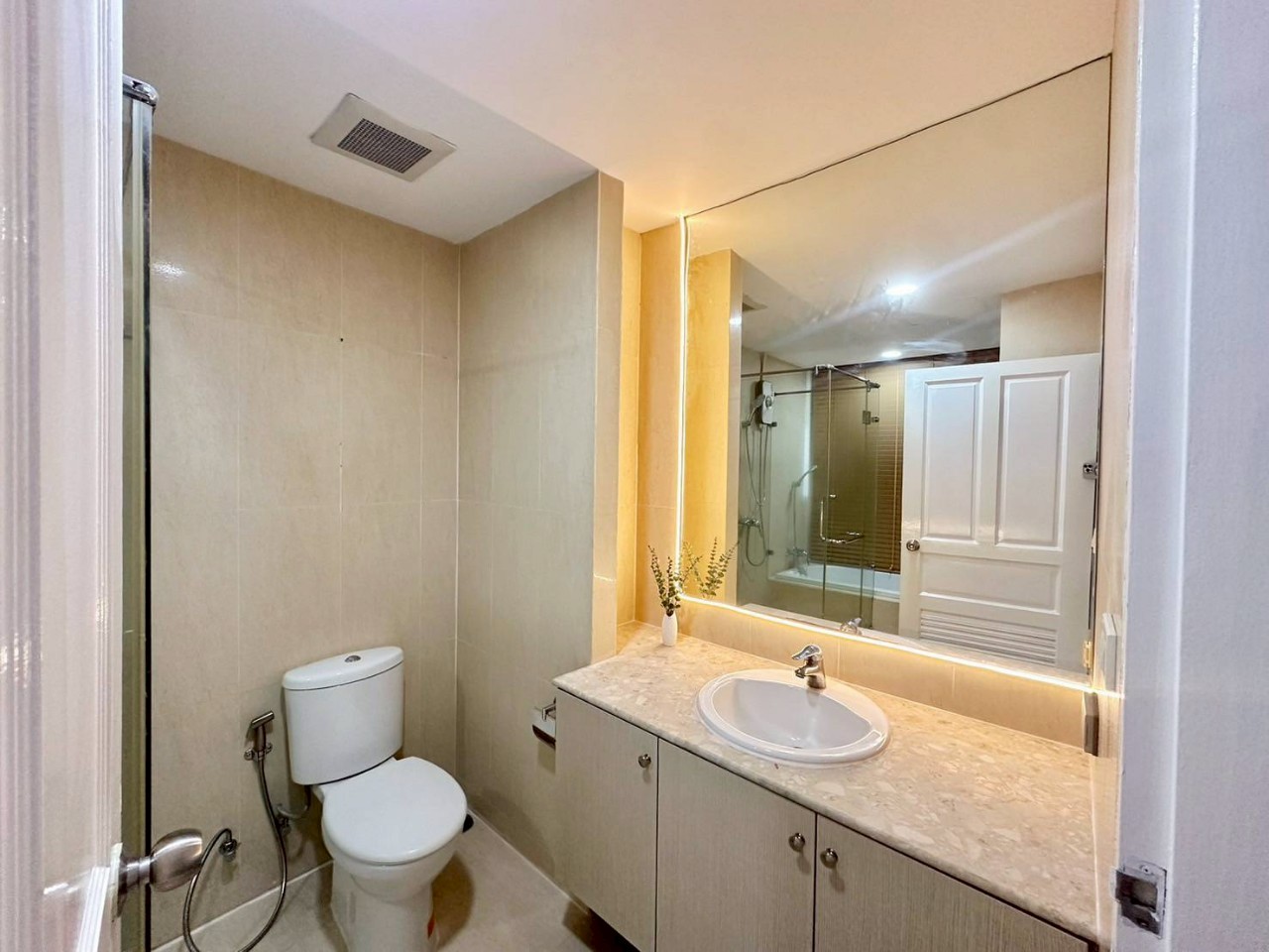 The Point Phuket WR-03555 10
