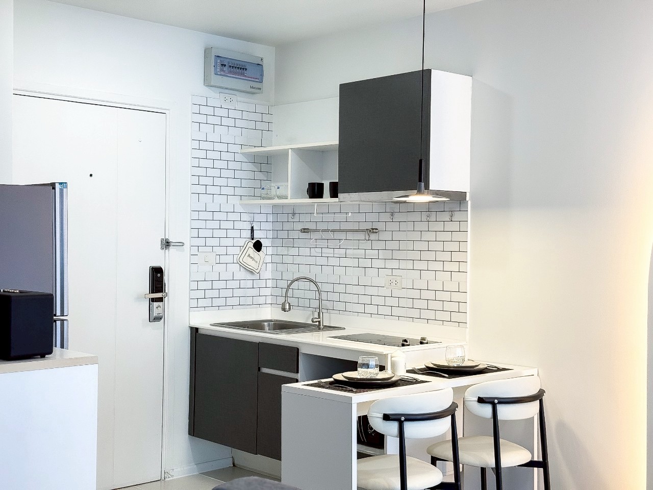Zcape 3 Condominium WR-03568 10