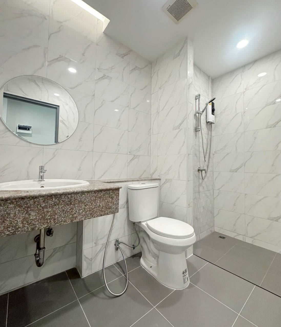 Phanason The Green Place Condominium WR-03573 11