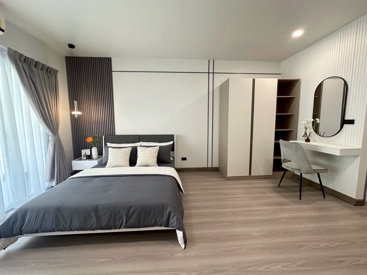 Phanason The Green Place Condominium WR-03573 2