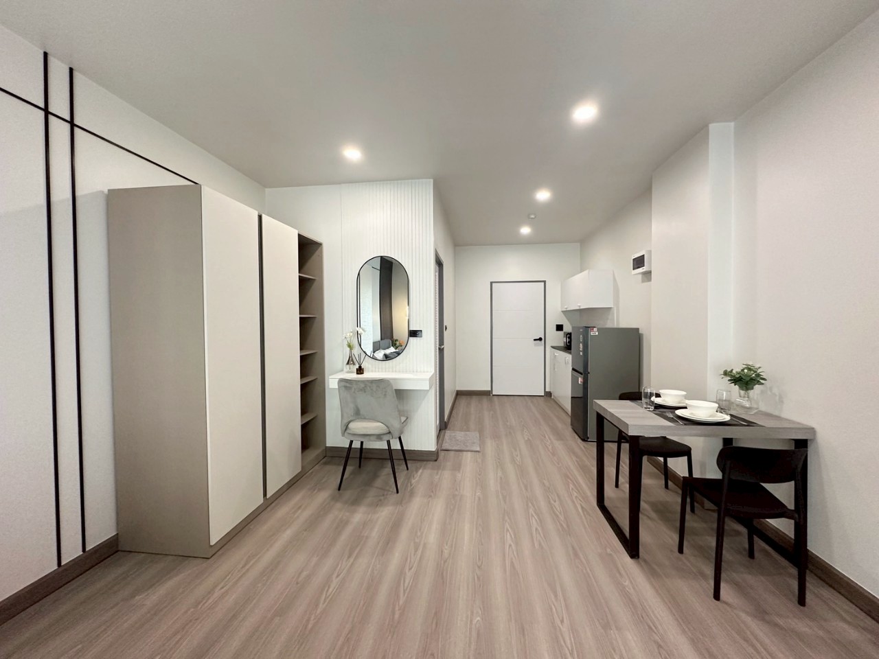 Phanason The Green Place Condominium WR-03573 6