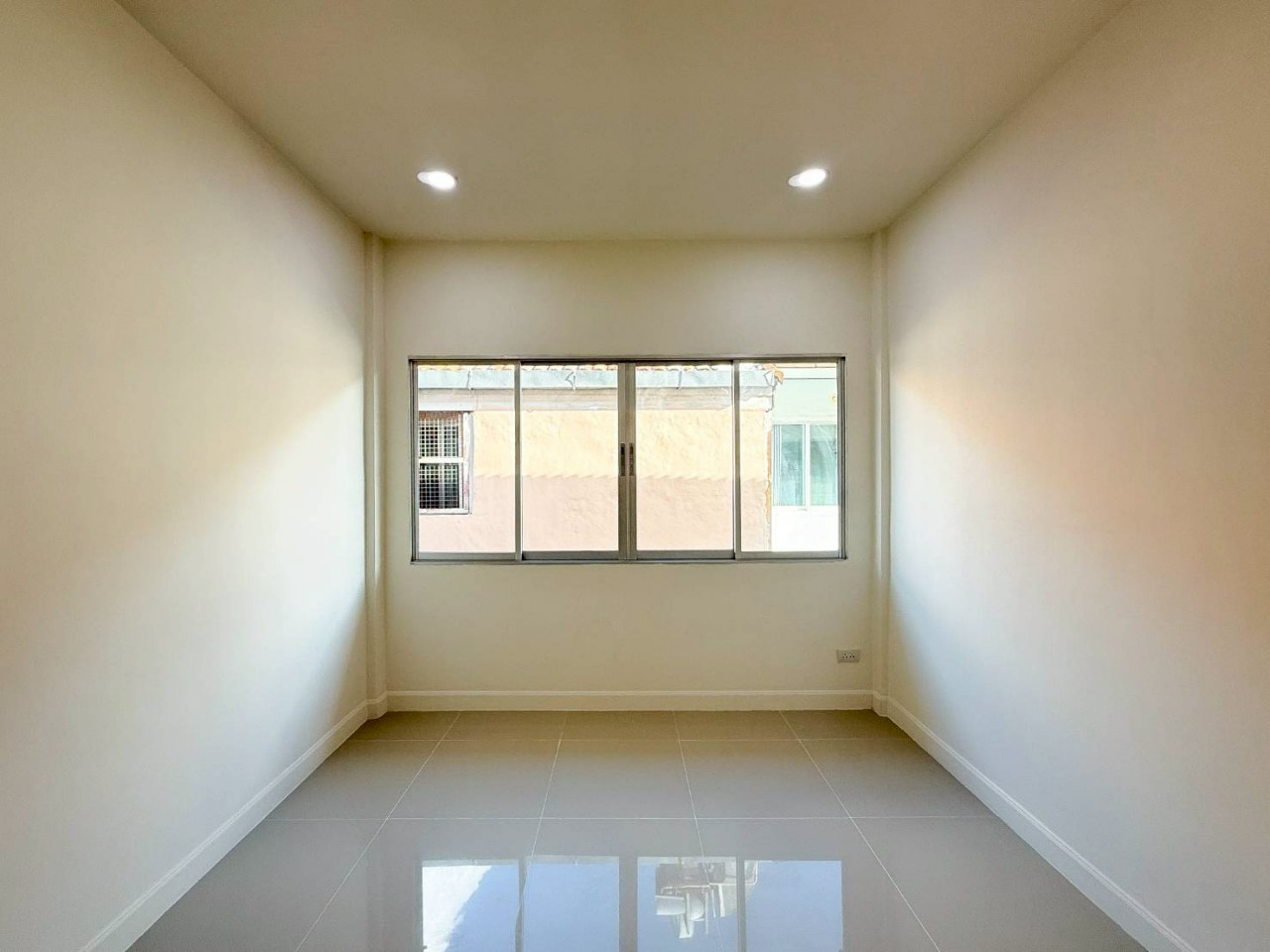 หมู่บ้านพนาสนธิ์ เทพอนุสรณ์ WR-03574 5