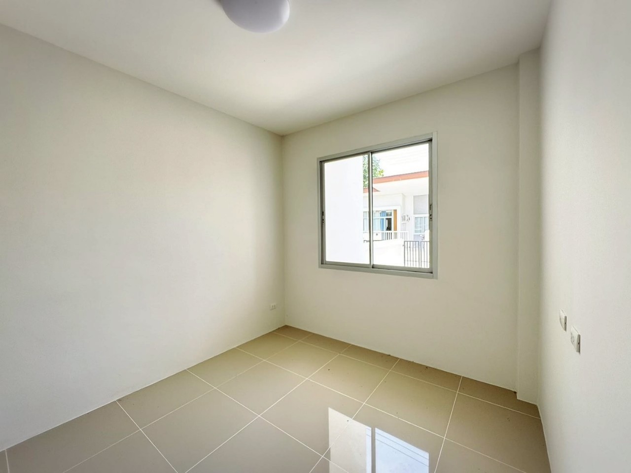 หมู่บ้านการ์เด้นท์เพลส ถลาง WR-03577 4