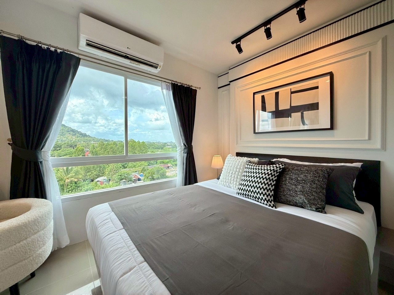 The Scene Condo WR-03579 5